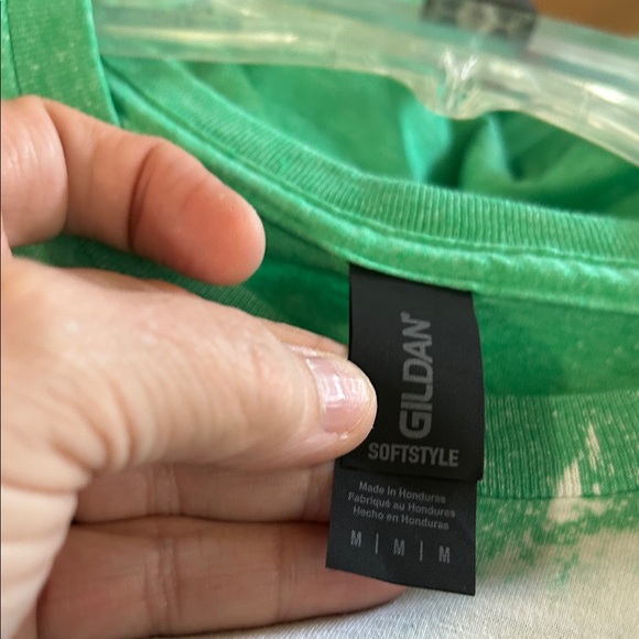 Gildan Green Graphic Short Sleeve Tee - Picture 6 of 7